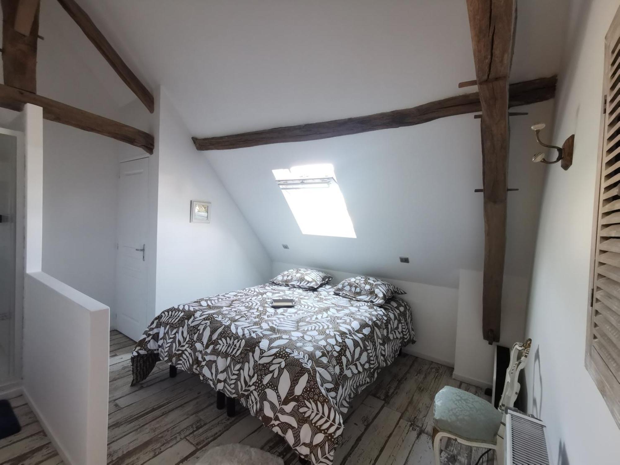 Le P'Tit Coin Dans Les Vignes Bed & Breakfast Restigne Bagian luar foto
